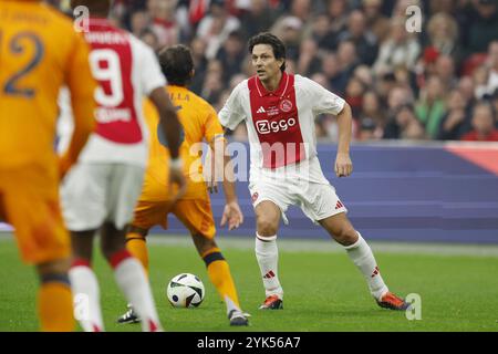 AMSTERDAM - Jari Litmanen während eines Benefizspiels zwischen Ajax Legends und Real Madrid Legends in der Johan Cruijff Arena anlässlich des 125-jährigen Jubiläums von Ajax in dieser Saison. ANP ROBIN VAN LONKHUIJSEN Stockfoto