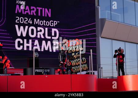 Barcelona, Spanien. November 2024. 17.11.2024, Circuit de Barcelona-Catalunya, Barcelona, MotoGP Motul Solidarity Grand Prix von Barcelona, im Bild der neue Weltmeister 2024, Jorge Martin aus Spanien, Prima Pramac Racing Credit: dpa/Alamy Live News Stockfoto