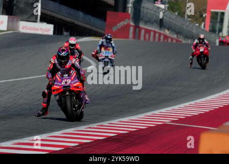 Barcelona, Spanien. November 2024. 15. November 2024, Circuit de Barcelona-Catalunya, Barcelona, MotoGP Motul Solidarity Grand Prix von Barcelona, im Bild Jorge Martin aus Spanien, Prima Pramac Racing Credit: dpa/Alamy Live News Stockfoto