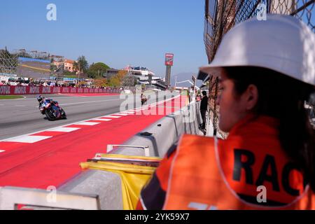 Barcelona, Spanien. November 2024. 15. November 2024, Circuit de Barcelona-Catalunya, Barcelona, MotoGP Motul Solidarity Grand Prix von Barcelona, im Bild Miguel Oliveira aus Portugal, Trackhouse Racing MotoGP/dpa/Alamy Live News Stockfoto