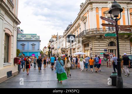 BELGRAD, SERBIEN - 18. AUGUST. 2024: Fußgängerzone Knez Mihailova im Zentrum von Belgrad Stockfoto