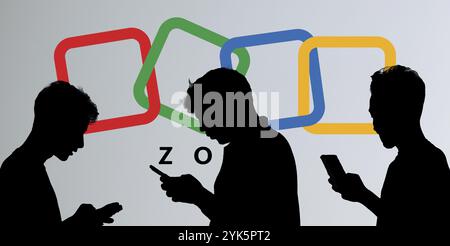 Person, die ein Mobiltelefon mit dem Logo des indischen Technologieunternehmens Zoho Corporation auf dem Telefonbildschirm hält – Dhaka, Bangladesch 29. September 2024 Stockfoto