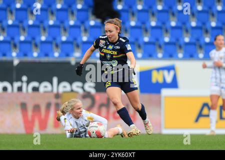 St. Polten, Österreich. November 2024. St. Polten, Österreich, 17. November 2024: Melanie Brunnthaler (18 SKN St Polten) im Einsatz während des Admiral Frauen Bundesliga Matches St. Polten gegen Altach Tom Seiss/SPP (Tom Seiss/SPP) Credit: SPP Sport Press Photo. /Alamy Live News Stockfoto