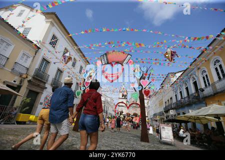 salvador, bahia, brasilien - 24. juni 2022: Dekoration des Pelourinho für die Feierlichkeiten von Sao Joao in der Stadt Salvador. Stockfoto