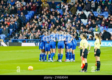 Goodison Park, Liverpool, Großbritannien. Sonntag, 17. November 2024, Barclays Women’s Super League: Everton FC Women vs Liverpool FC Women im Goodison Park. Everton Team Meeting. James Giblin/Alamy Live News. Stockfoto