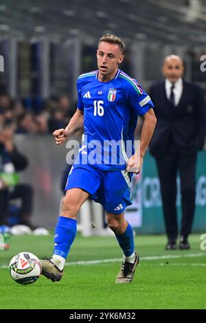 Davide Frattesi (Inter Mailand) aus Italien während des Fußballspiels der UEFA Nations League zwischen Italien und Frankreich im San Siro Stadion in Mailand, Italien am 17. November 2024 Credit: Piero Cruciatti/Alamy Live News Stockfoto