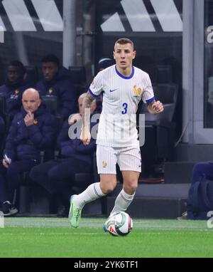 Mailand, Mailand, Italien. November 2024. Während des ersten Spiels der UEFA National League 11/2024 Fußball zwischen Italien und Frankreich im Stadio San Siro in Mailand. Im Bild: Lucas Digne (Credit Image: © Fabio Sasso/ZUMA Press Wire) NUR REDAKTIONELLE VERWENDUNG! Nicht für kommerzielle ZWECKE! Stockfoto