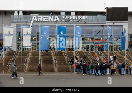 Nürnberg, Deutschland. November 2024. Die Arena Nürnberger Versicherung dient als Heimstaette des Handballclubs Erlangen für ihre Spiele in der 1. Handball-Bundesliga. Zudem nutzen die Nürnberger Ice Tigers die Halle für ihre Partien in der 1. Eishockey-Bundesliga. HC Erlangen vs. HSG Wetzlar, Handball, 1. Handball-Bundesliga, Saison 2024/2025, 10. Spieltag, 25.10.2024 Foto: Eibner/Ardan Fuessmann Credit: dpa/Alamy Live News Stockfoto
