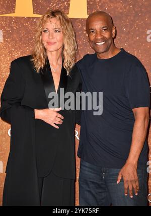 Connie Nielsen und Denzel Washington nehmen am 10. November 2024 an der Premiere von Gladiator II im Pathe Palace Teil Stockfoto