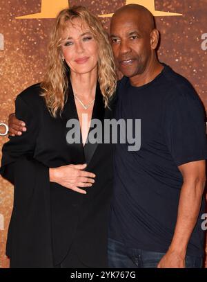 Connie Nielsen und Denzel Washington nehmen am 10. November 2024 an der Premiere von Gladiator II im Pathe Palace Teil Stockfoto