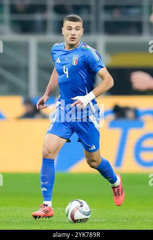 Mailand, Italien. November 2024. Alessandro Buongiorno aus Italien während der UEFA Nations League 2024/25 Ein Gruppenspiel zwischen Italien und Frankreich im Stadio Giuseppe Meazza am 17. November 2024 in Mailand. Quelle: Giuseppe Maffia/Alamy Live News Stockfoto