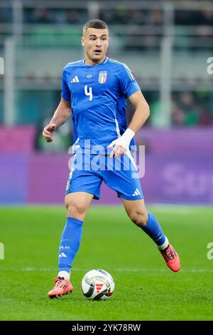Mailand, Italien. November 2024. Alessandro Buongiorno aus Italien während der UEFA Nations League 2024/25 Ein Gruppenspiel zwischen Italien und Frankreich im Stadio Giuseppe Meazza am 17. November 2024 in Mailand. Quelle: Giuseppe Maffia/Alamy Live News Stockfoto