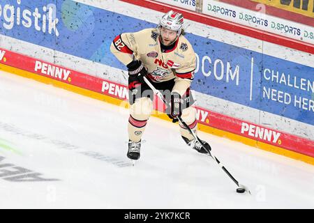 Eishockey DEL 24/25 - 17. Spieltag: Düsseldorfer EG vs Nürnberg Ice Tigers am 17.11.2024 im PSD Bank Dome in Düsseldorf Nürnbergs Hayden Shaw ( Nr.82) Foto: Osnapix Stockfoto