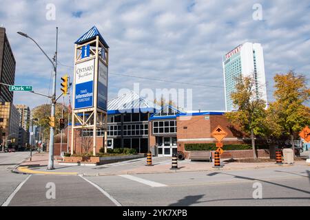 Ontario Tourist Information Center auf der Park Street East in Downtown Windsor, Ontario, Kanada Stockfoto