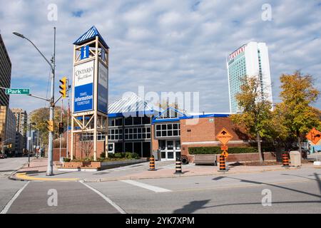 Ontario Tourist Information Center auf der Park Street East in Downtown Windsor, Ontario, Kanada Stockfoto