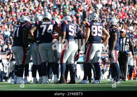 Foxborough, MA, USA. November 2024. MA, USA; New England Patriots treffen sich während des NFL-Spiels zwischen Los Angeles Rams und New England Patriots in Foxborough, MA. Anthony Nesmith/CSM/Alamy Live News Stockfoto