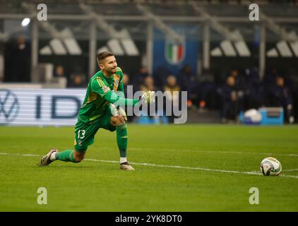 Mailand, Italien. November 2024. Vicario von Italien während der UEFA Nations League, Liga A, Gruppe 2, Fußballspiel zwischen den Nationalmannschaften Italiens und Frace, am 17. November 2024 im San Siro Stadion, Mailand, Italien Credit: Nderim Kaceli/Alamy Live News Stockfoto