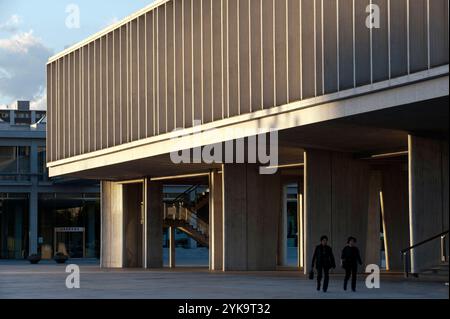 Das Hiroshima Peace Memorial Museum wurde 1955 vom Architekten Tange Kenzo im Hiroshima Peace Park in Japan entworfen Stockfoto