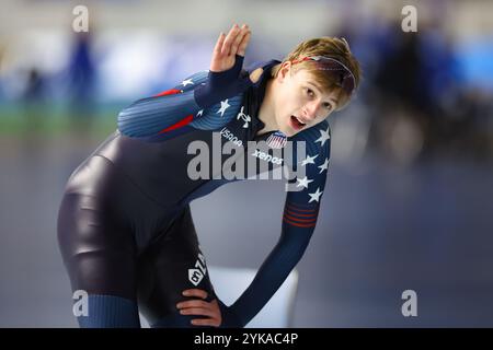 Aomori, Japan. November 2024. Jordan Stolz (USA) Speed Skating : 2025 ISU Four Continents Speed Skating Championships Herren 1000m in der YS Arena Hachinohe in Aomori, Japan . Quelle: AFLO SPORT/Alamy Live News Stockfoto