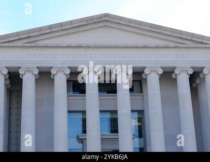 Montgomery, Alabama, USA. November 2024. Das Heflin-Torbert Judicial Building in Montgomery, Alabama, wurde am 17. November 2024 besichtigt. Das Gebäude beherbergt den Supreme Court of Alabama, den Alabama Court of Civil Appeals und den Alabama Court of Criminal Appeals. (Kreditbild: © Scott Coleman/ZUMA Press Wire) NUR REDAKTIONELLE VERWENDUNG! Nicht für kommerzielle ZWECKE! Stockfoto