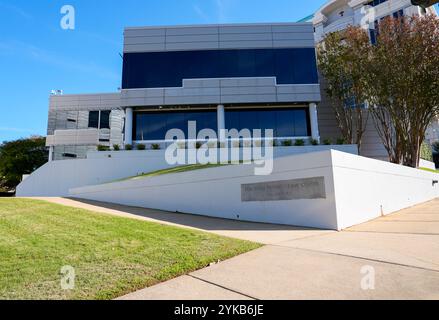 Montgomery, Alabama, USA. November 2024. Das Hauptquartier des Southern Poverty Law Center in Montgomery, Alabama, wurde am 17. November 2024 gesehen. Die weltweit anerkannte Anwaltskanzlei wurde 1971 offiziell gegründet und konzentriert sich auf Bürgerrechte und Rassengleichheit. (Kreditbild: © Scott Coleman/ZUMA Press Wire) NUR REDAKTIONELLE VERWENDUNG! Nicht für kommerzielle ZWECKE! Stockfoto