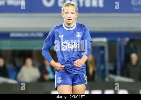 Liverpool, Großbritannien. November 2024. Goodison Park, Liverpool, England, 17. November 2024: Issy Hobson (4 Everton) während des Barclays Womens Super League-Spiels zwischen Everton und Liverpool im Goodison Park in Liverpool, England am 17. November 2024. (Sean Chandler/SPP) Credit: SPP Sport Press Photo. /Alamy Live News Stockfoto