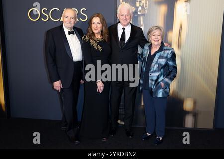 Los Angeles, USA. November 2024. Michael G. Wilson, Barbara Broccoli, Richard Curtis und Juliet Taylor nehmen am 17. November 2024 an den 15. Annual Governors Awards im Ovation Hollywood in Los Angeles Teil. (Foto: Elyse Jankowski/SIPA USA) Credit: SIPA USA/Alamy Live News Stockfoto