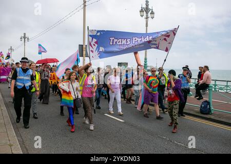 Brighton, Großbritannien, 20. Juli 2019. Hunderte von Menschen marschierten entlang der Küste zum Brunswick Square, zum 7. Jährlichen Brighton Trans Pride. Die Feierlichkeiten fanden nach dem marsch statt Stockfoto