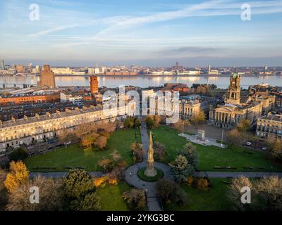 Hamilton Square, Birkenhead und River Mersey, Merseyside, England Stockfoto