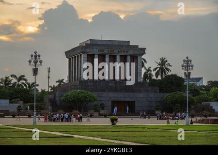 Dies ist das Ho-Chi-Minh-Mausoleum, ein historisches Wahrzeichen im Stadtzentrum am 3. Juli 2023 in Ho-Chi-Minh-Stadt, Vietnam Stockfoto