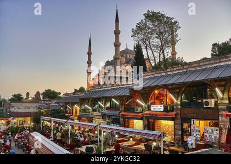 Arasta Basar in der Nähe der Blauen Moschee in Istanbul, Turkiye Stockfoto