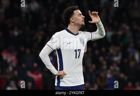 London, Großbritannien. November 2024. Curtis Jones (Liverpool) aus England in Aktion während des Gruppenspiels der UEFA Nations League zwischen England und Republic Ireland am 17. November 2024 im Wembley-Stadion in London. Credit: Action Foto Sport/Alamy Live News Stockfoto