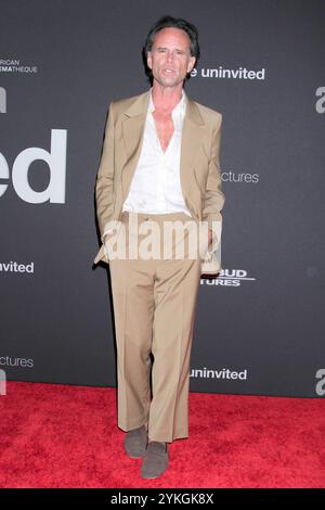 Los Angeles, USA. November 2024. LOS ANGELES – 15. November 2024: Walton Goggins bei der uneingeladenen Filmvorführung im Egyptian Theater am 15. November 2017 in Los Angeles, KALIFORNIEN (Foto: Katrina Jordan/SIPA USA) Credit: SIPA USA/Alamy Live News Stockfoto