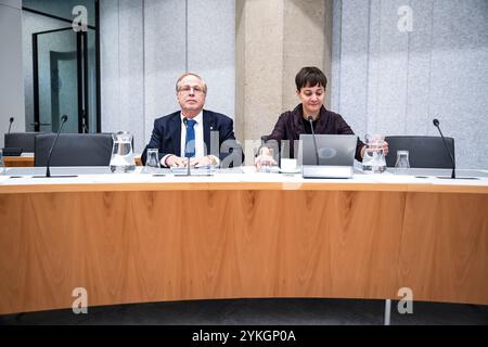 DIE HAAG - Chris Faddegon (PVV) und Agnes Joseph (NSC) während einer Legislativdebatte im Repräsentantenhaus über Krypto-Vermögenswerte und Krypto-Vermögensmärkte. ANP LINA SELG niederlande raus - belgien raus Stockfoto