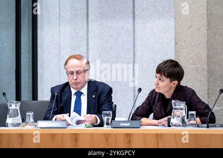 DIE HAAG - Chris Faddegon (PVV) und Agnes Joseph (NSC) während einer Legislativdebatte im Repräsentantenhaus über Krypto-Vermögenswerte und Krypto-Vermögensmärkte. ANP LINA SELG niederlande raus - belgien raus Stockfoto