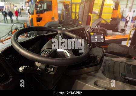 Kabine eines modernen Lkws auf der Ausstellung. Transport Stockfoto