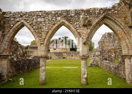 Großbritannien, Kent, Weald of Kent, Bayham Abbey, Ruinen und Chapter House Stockfoto