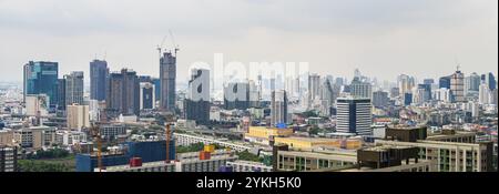 Bangkok Thailand 22. Mai 2018 Bangkok City Panorama Wolkenkratzer und Stadtbild der Hauptstadt von Thailand Stockfoto