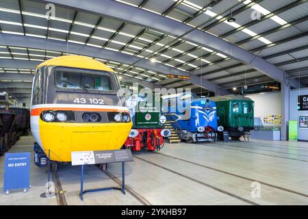 Ein 1978 InterCity 125 Hochgeschwindigkeitszug der Klasse 43 und legendäre Dieselmotoren bei Locomotion Darlington County Durham England Großbritannien GB Europa Stockfoto