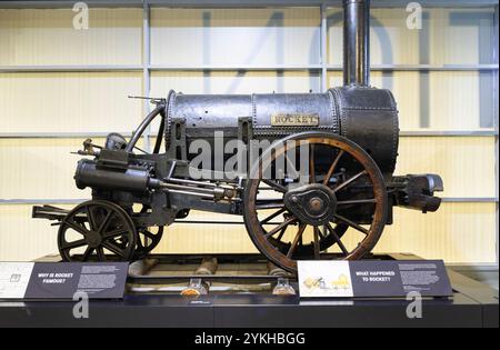 Locomotion Darlington Shephensons Rocket, entworfen von George und Robert Stephenson in Locomotion Shildon Darlington County Durham England Großbritannien GB Europa Stockfoto