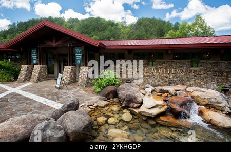 Das Ocoee Whitewater Center unterstützt Flusssportarten wie Rafting und Kajakfahren entlang des Ocoee River im Cherokee National Forest, TN. (USDA Foto von Lance Cheung) Stockfoto