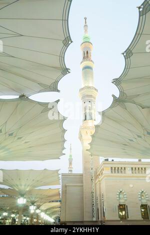 Innenansicht der Propheten-Moschee oder der Nabawi-Moschee in Medina, Saudi-Arabien Stockfoto