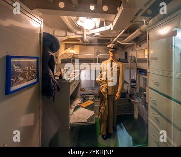 Innenraum einer Offizierskabine an Bord der USS Alabama, USS ALABAMA Battleship Memorial Park, Mobile, Alabama, USA Stockfoto