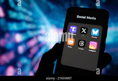 Social Media Apps – Wahrheit Social, Bluesky, X, Reddit, Threads und Instagram Stockfoto