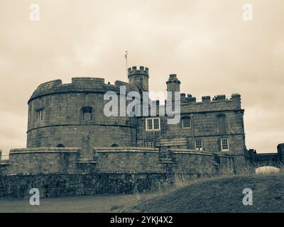 Black and White Pendennis Castle, Falmouth, Cornwall, England, Vereinigtes Königreich, GB Stockfoto