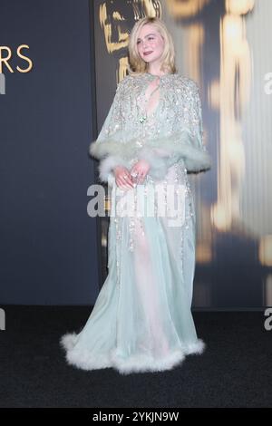 Los Angeles, USA. November 2024. LOS ANGELES – 17. November: Elle Fanning bei den Governors Awards 2024 im Dolby Ballroom am 17. November 2024 in Los Angeles, KALIFORNIEN (Foto: Katrina Jordan/SIPA USA) Credit: SIPA USA/Alamy Live News Stockfoto