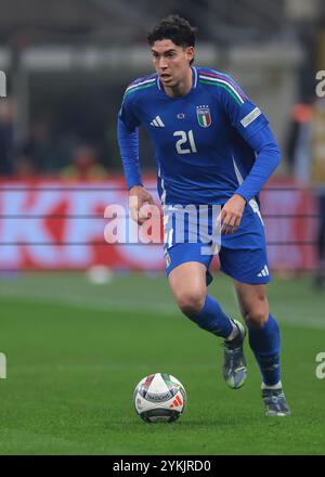 Mailand, Italien. November 2024. Alessandro Bastoni aus Italien während des Spiels der UEFA Nations League im Stadio Giuseppe Meazza, Mailand. Der Bildnachweis sollte lauten: Jonathan Moscrop/Sportimage Credit: Sportimage Ltd/Alamy Live News Stockfoto