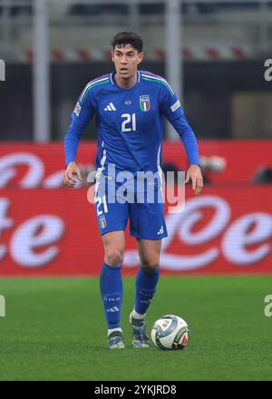 Mailand, Italien. November 2024. Alessandro Bastoni aus Italien während des Spiels der UEFA Nations League im Stadio Giuseppe Meazza, Mailand. Der Bildnachweis sollte lauten: Jonathan Moscrop/Sportimage Credit: Sportimage Ltd/Alamy Live News Stockfoto