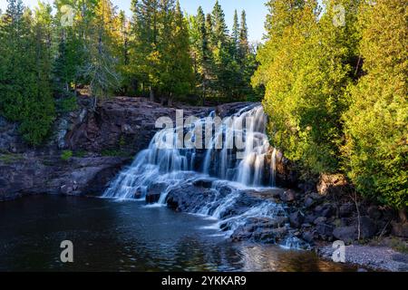 Foto gemacht im Gooseberry Falls State Park in der Nähe von Two Harbors, Minnesota, USA, an einem wunderschönen Herbstnachmittag. Stockfoto