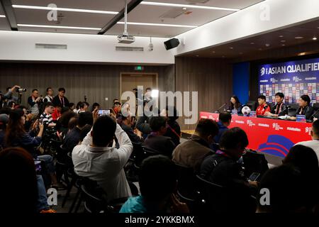 (R-L) Hajime Moriyasu, Wataru Endo (JPN), 18. November 2024 - Fußball/Fußball: Japan-Cheftrainer Hajime Moriyasu und Wataru Endo nehmen an einer Pressekonferenz der FIFA-Weltmeisterschaft 2026 im Finale der Asienqualifikation in der Gruppe C gegen China im Egret Stadium in Xiamen, China Teil. Quelle: AFLO/Alamy Live News Stockfoto